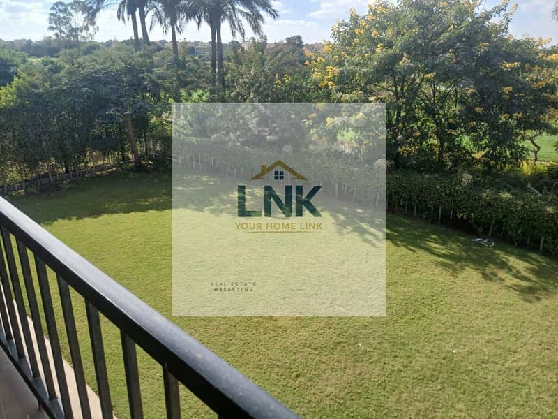 10 5012a414-f3c5-456e-b350-869fc7f1939a. jpg