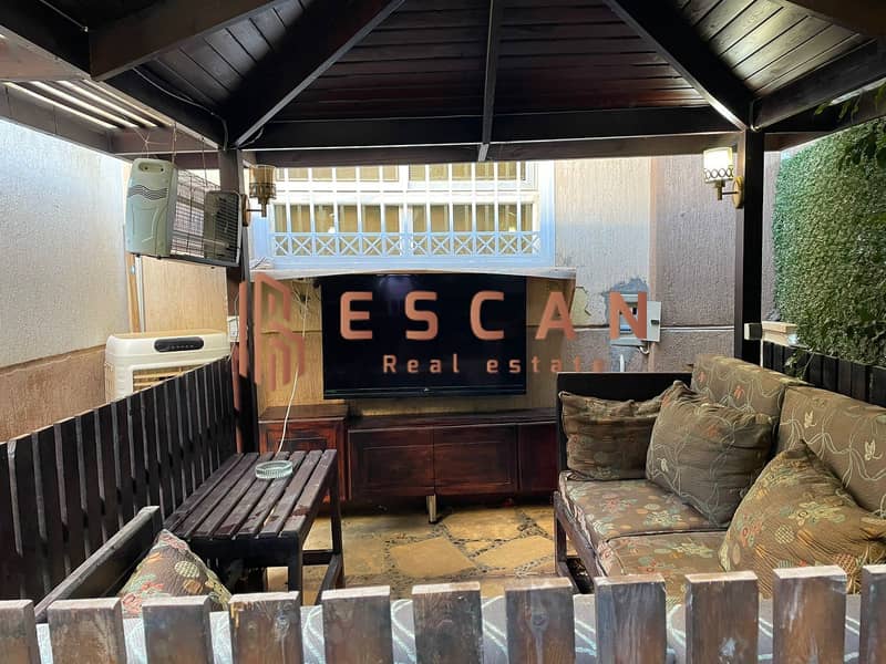 4 738e4736-2b76-4d40-bc2c-b4c8a2883427. jpeg