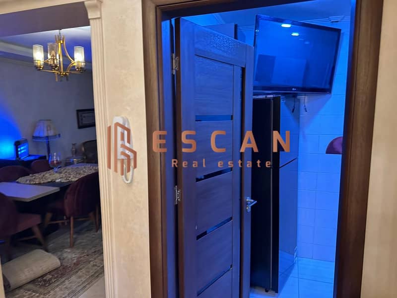 8 4b82696a-ca34-4a48-9ed6-89d69308d5c1. jpeg