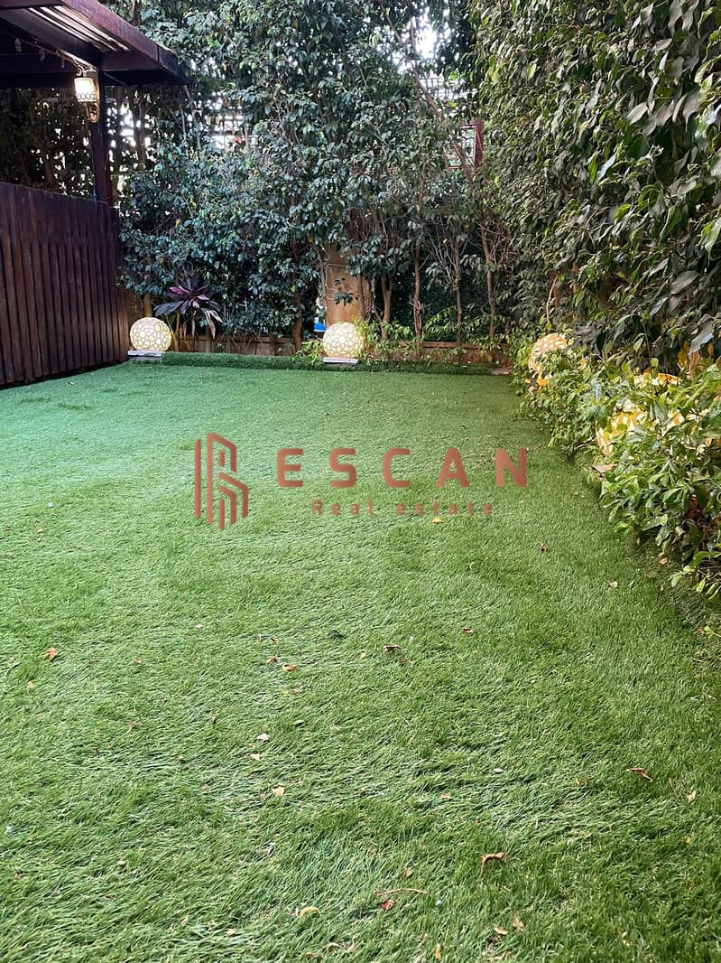 10 36b359b7-5b49-48f6-8a85-3298f862dcaa. jpeg