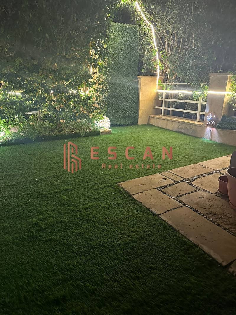 15 d2431120-6b54-44d3-81fe-7d592b469bfb. jpeg