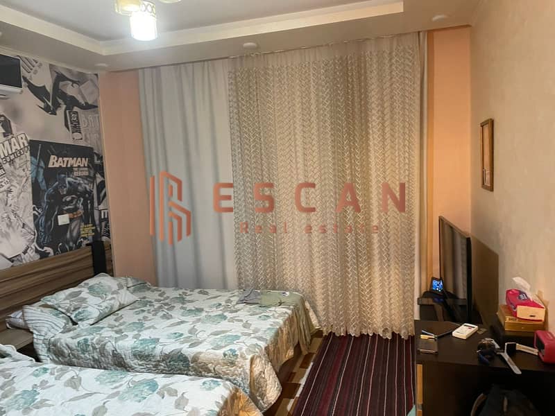 16 e56d9495-1119-4040-8b59-2a2e100fb03a. jpeg