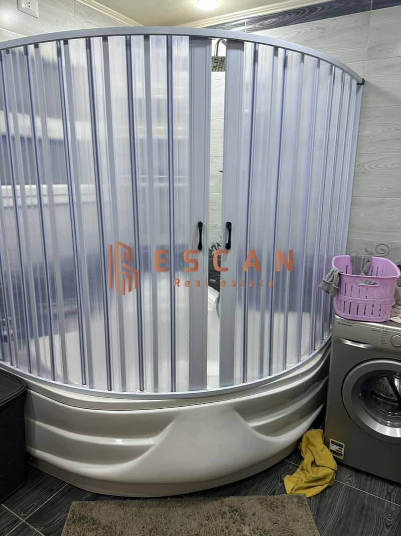 18 00423bd5-72e8-478d-b435-35142225c603. jpeg