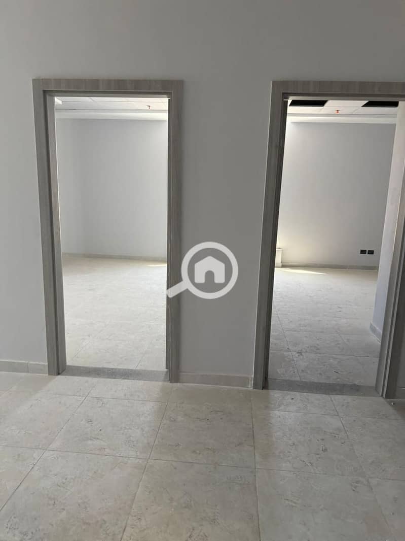 4 4a4a8a26-5cf2-4660-846b-7349bfb3a8d8. jpg