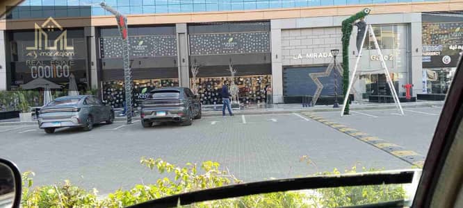 Retail for Rent in New Cairo, Cairo - 1000008960. jpg
