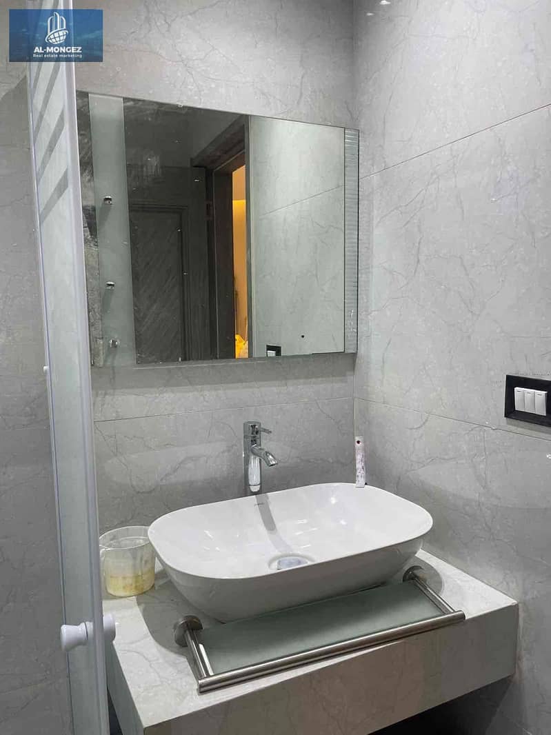 13 f95daade-3ca6-43f4-8095-02c97ebe5d1d. jpg