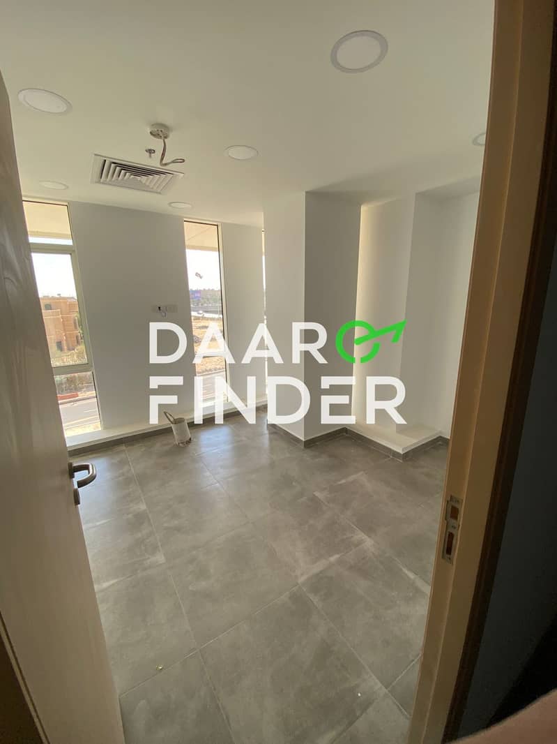 8 d0823b97-399e-4400-bcae-b6eceaec5aaa. jpg