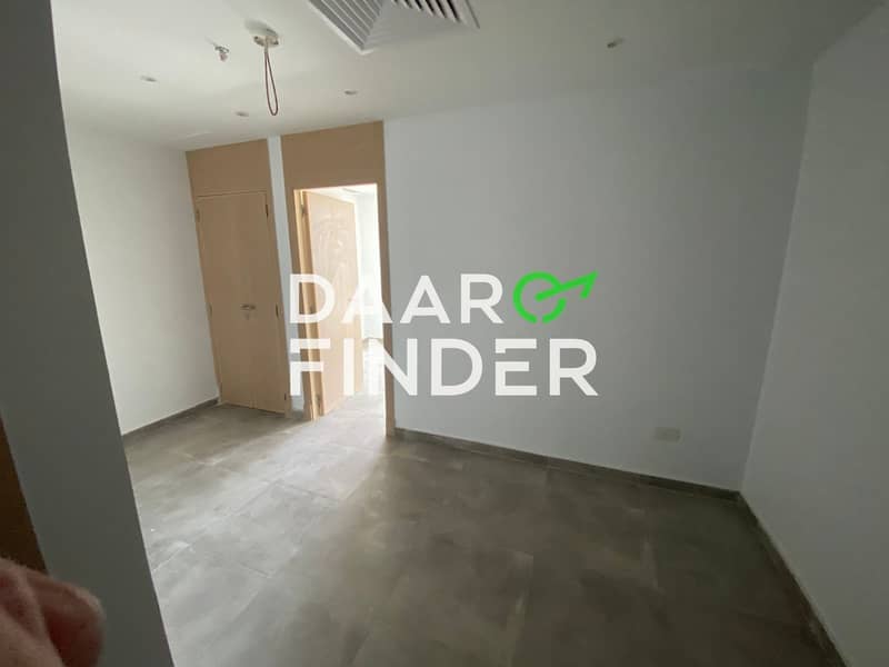 11 74ee285c-88b4-4612-8cc1-d3cde18bd14d. jpg