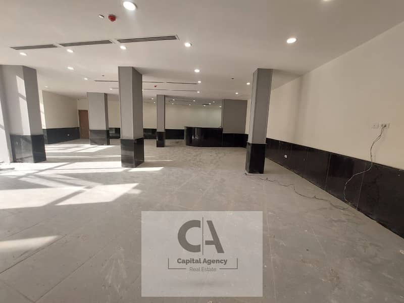 9 aa36e455-f4f3-455f-a937-e5a878429359. jpg