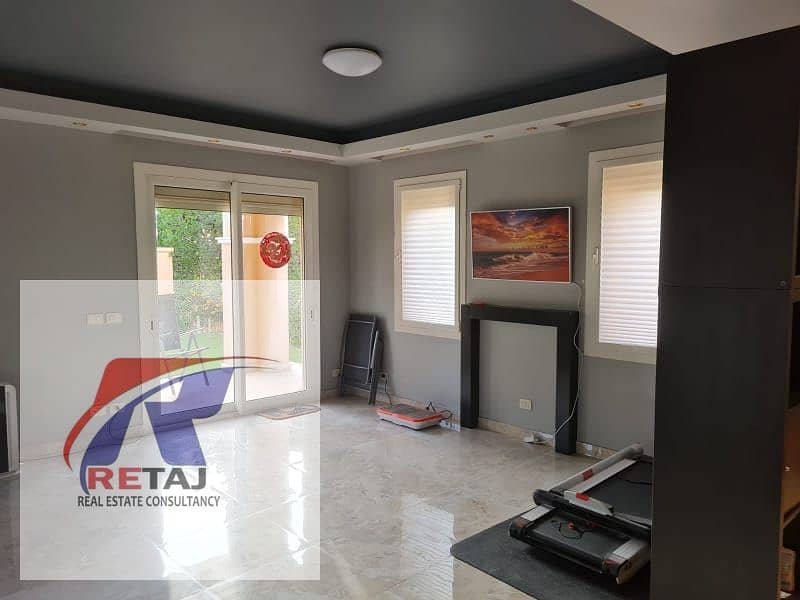 12 f243e35e-6bdf-4e2f-a386-629381975c9c. jpg