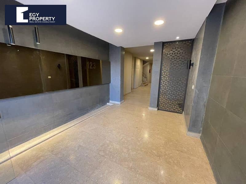 4 1d0672c1-2b4e-422b-93c3-2d7fde5db30c. jpeg