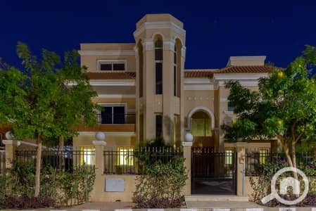 فیلا 5 غرف نوم للبيع في مدينة الشروق، القاهرة - WhatsApp Image 2026-01-18 at 18.23. 09. jpeg