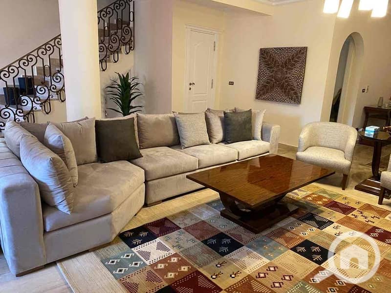 4 efe8674d-2d59-4719-8ee1-e785034720d6. jpg