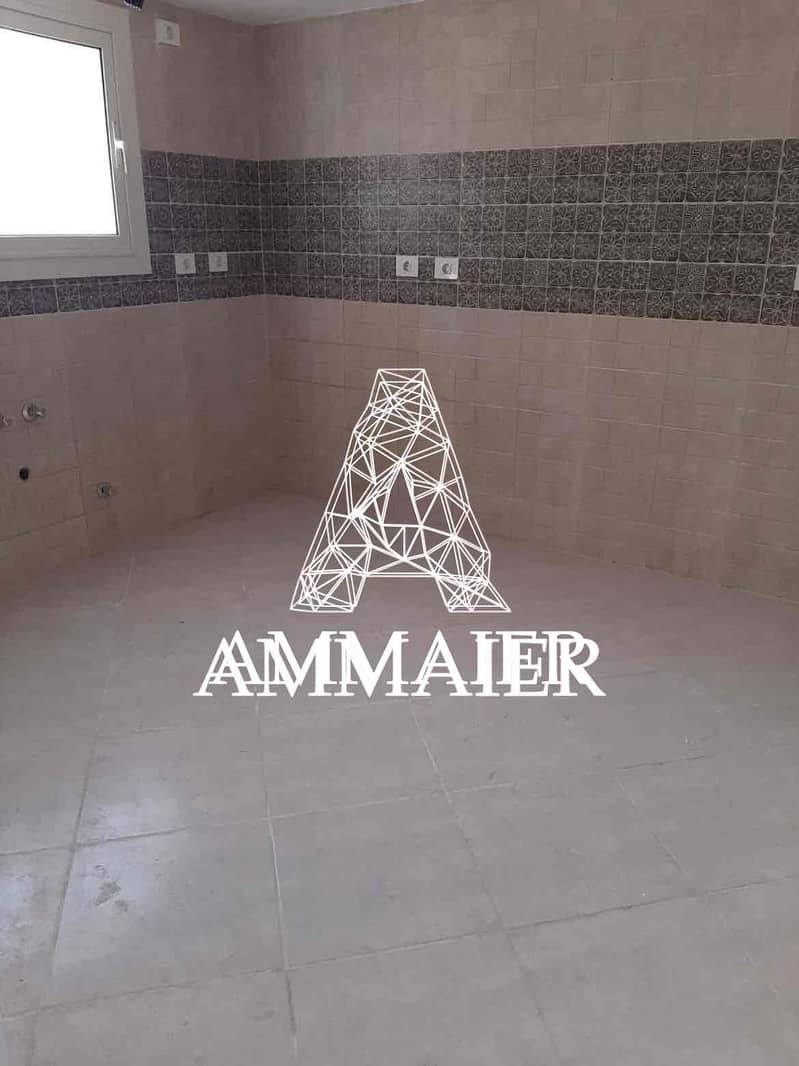 2 34a8c583-b2e8-4a82-a1f9-efd84c563eef. jpg