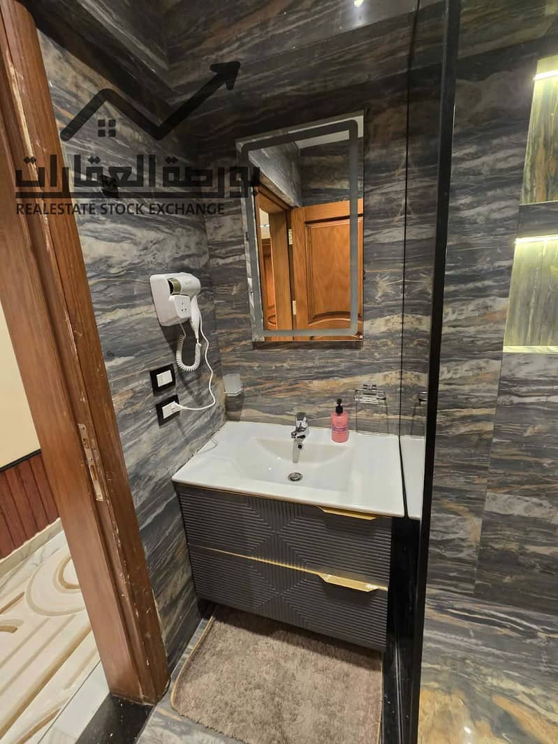 10 27854d3b-3fcf-4da5-9f68-edac37dde3a3. jpg