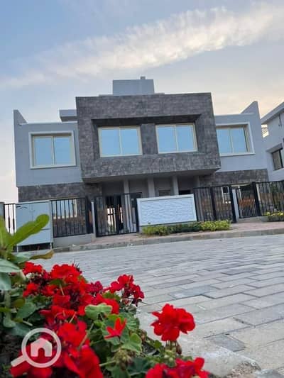 6 Bedroom Villa for Sale in Hadayek October, Giza - 5. jpg