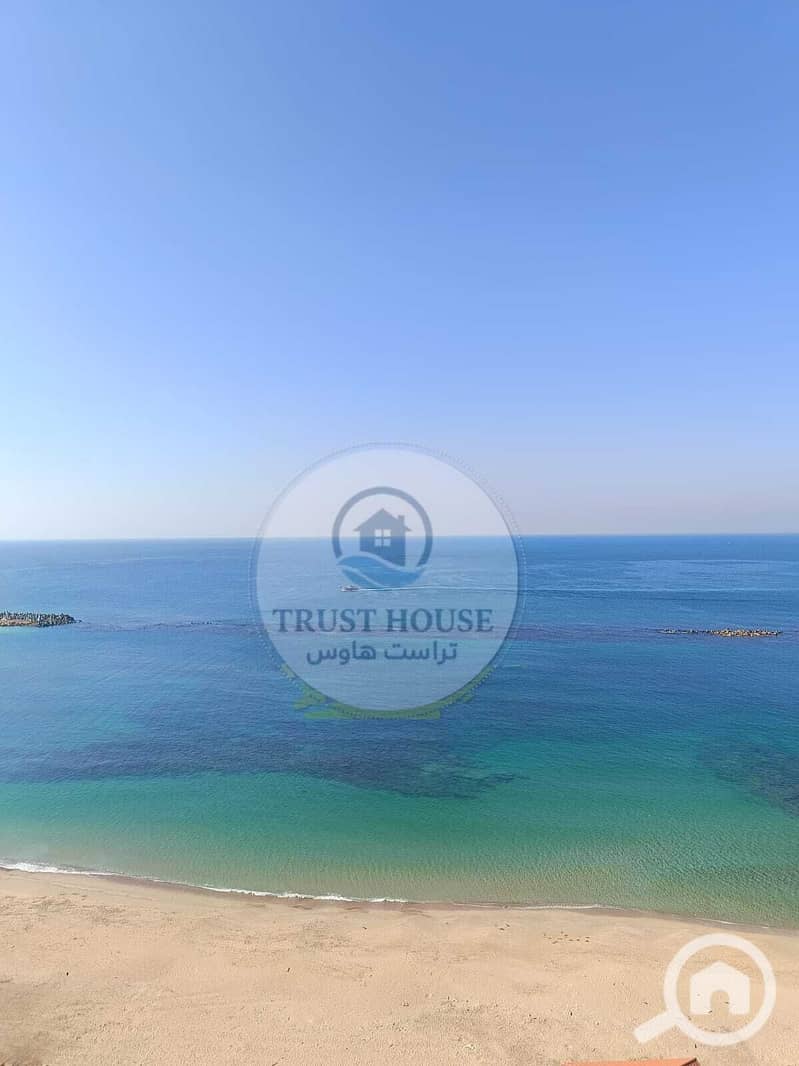 24 WhatsApp Image 2025-12-21 at 16.15. 02. jpeg