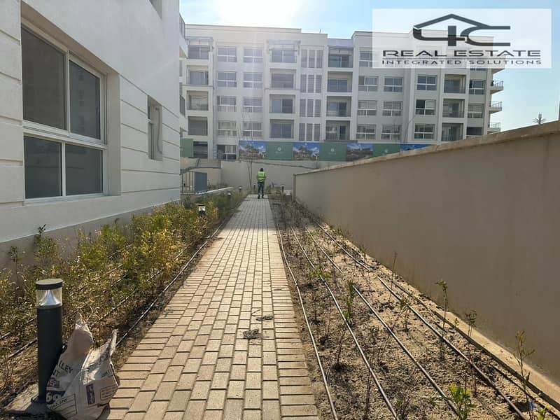 10 WhatsApp Image 2025-01-17 at 5.39. 42 PM (1). jpeg