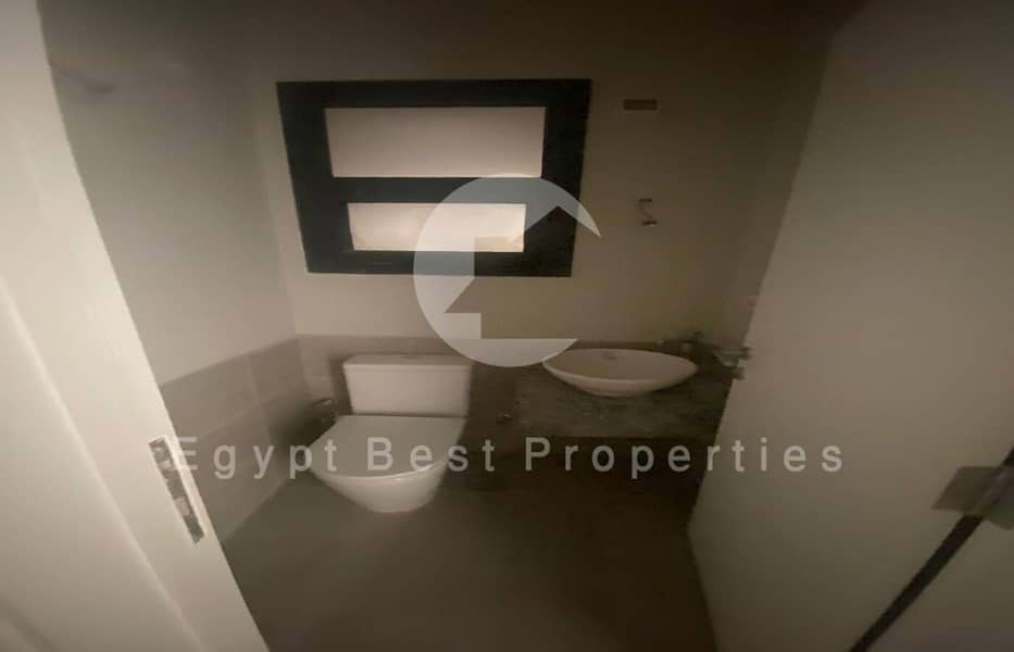 9 537c5dff-56ba-47f1-8f20-3f371bf7667c. jpeg