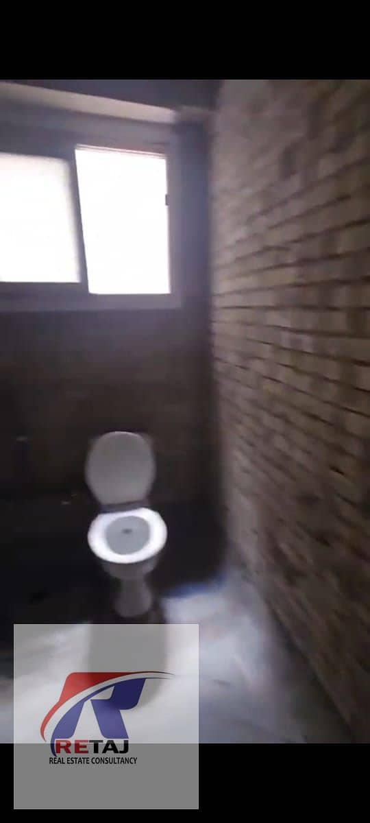 11 778169c0-5305-42c1-a325-e6e3e58369b8. jpg