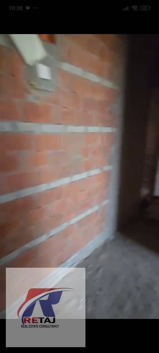 12 a466af9f-ca2d-402b-a9eb-b5f0aa2ce574. jpg