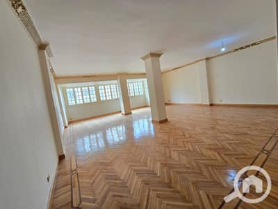 شقة 3 غرف نوم للايجار في جناكليس، الإسكندرية - IMG-20260113-WA0043. jpg