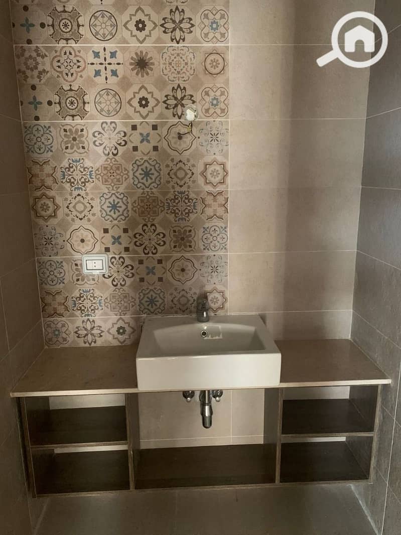 8 0d51dd34-521a-48be-9aa7-e86853cd090e (1). jpg