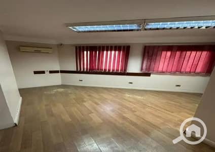 مکتب  للايجار في الدقى، الجيزة - IMG_٢٠٢٦٠١١٨_٢٠٣٠٥٣. jpg