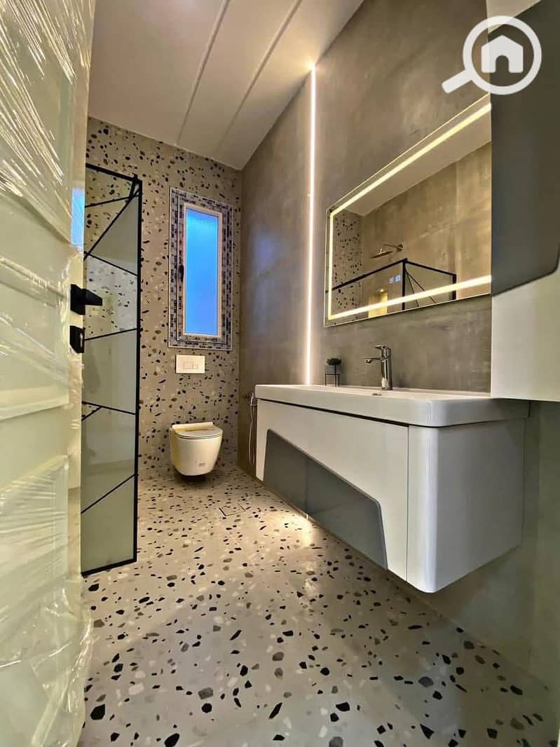 5 FB_IMG_1744675581456. jpg