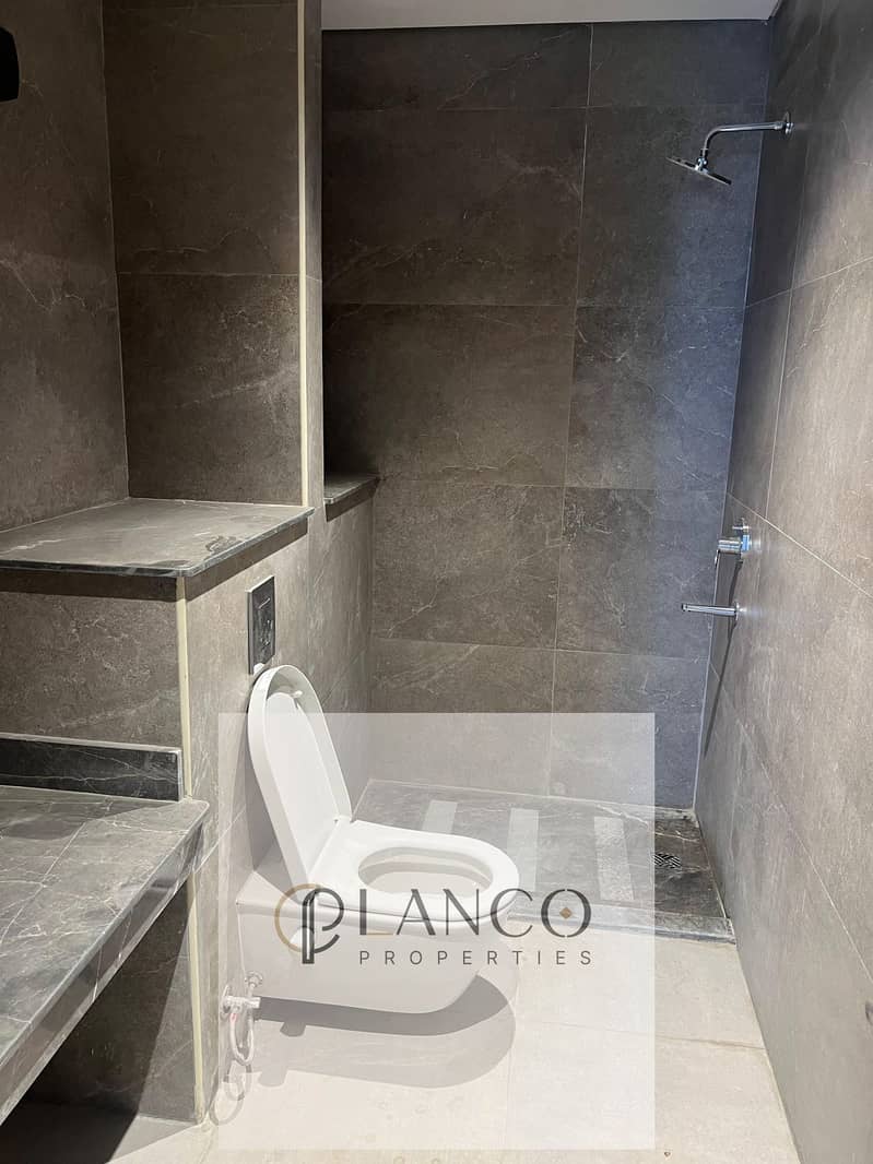 10 d2f6dd42-24e3-46f1-a495-2ebca525a185. jpeg