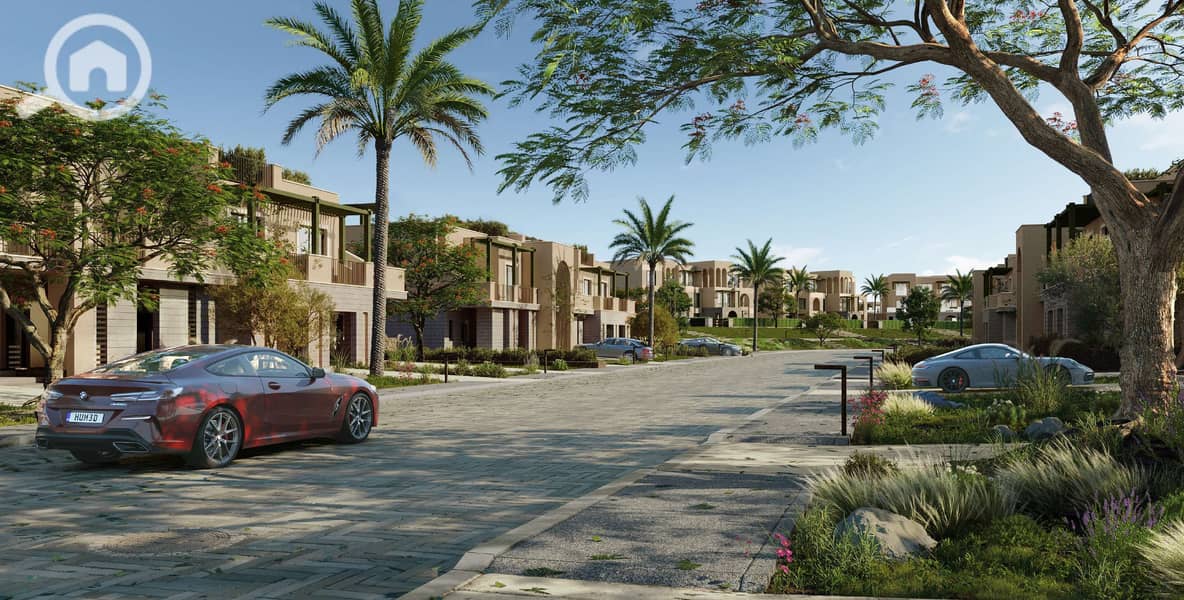 6 imgi_153_town_walk3. jpg