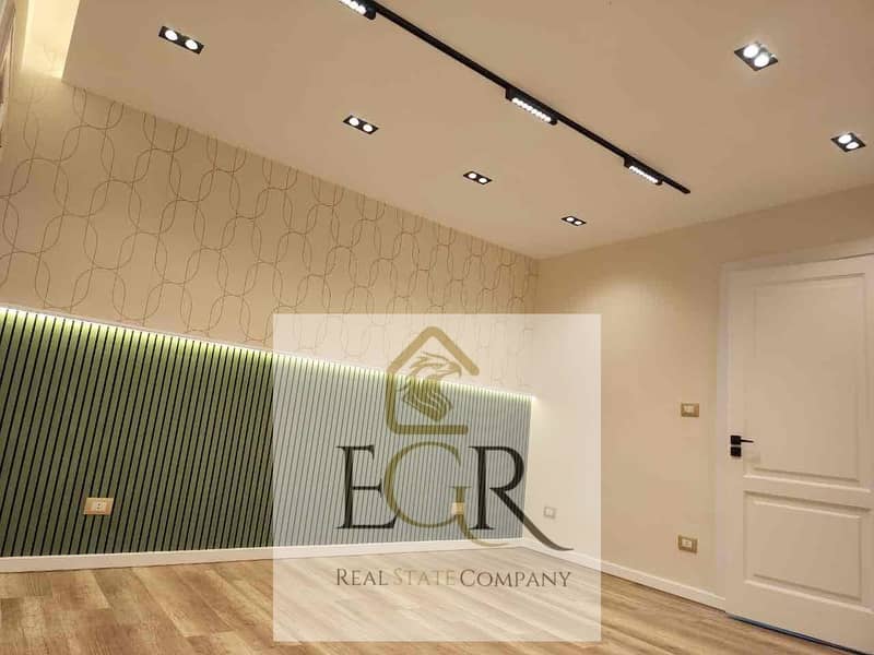 6 e52748a5-c5d2-4167-92b9-402dfb97b6f1. jpg