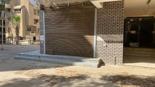 Retail for Sale in New Cairo, Cairo - محل للبيع تجاري التجمع الاول القاهرة الجديدة