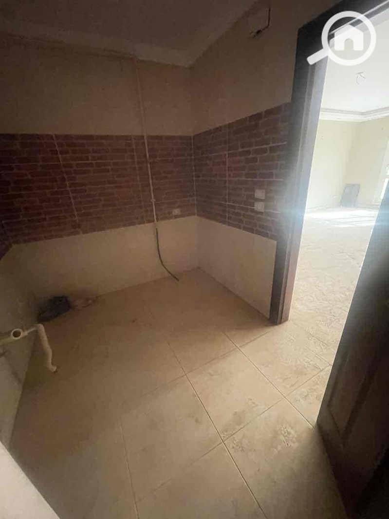 4 8f55f535-f03e-491d-91a7-a284e84c9c98. jpg