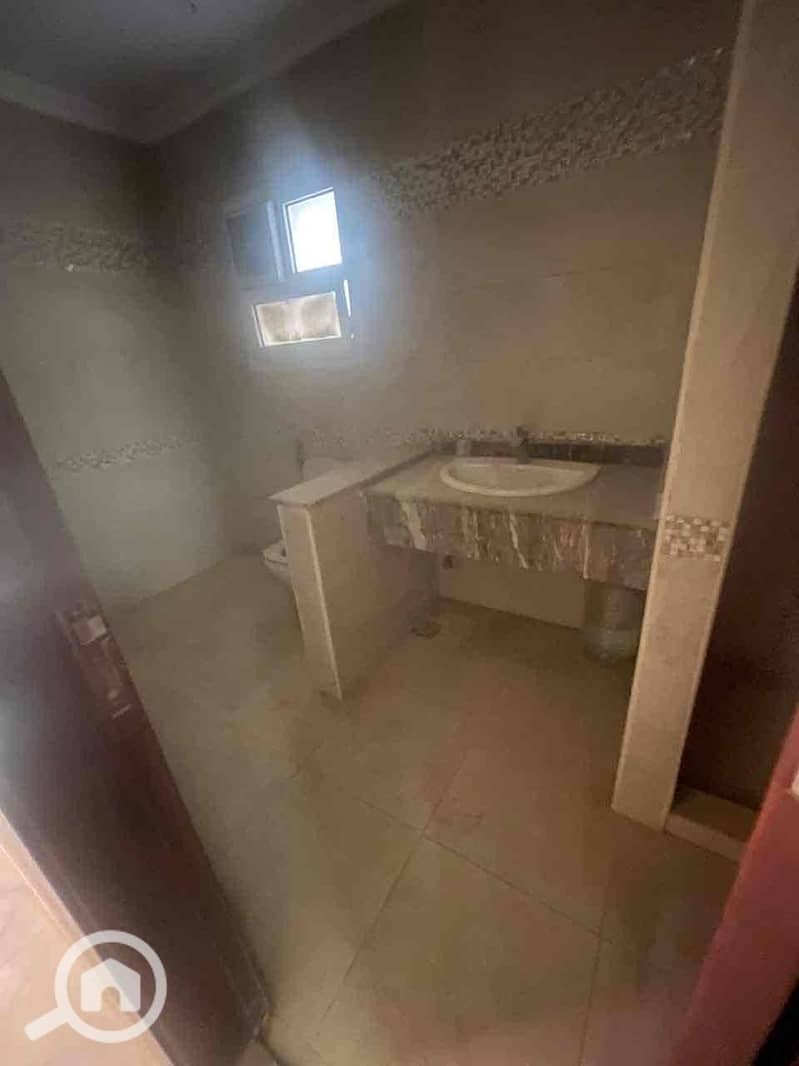 6 158ec5b6-d3ac-4e94-a4fd-103ca7e633bf. jpg