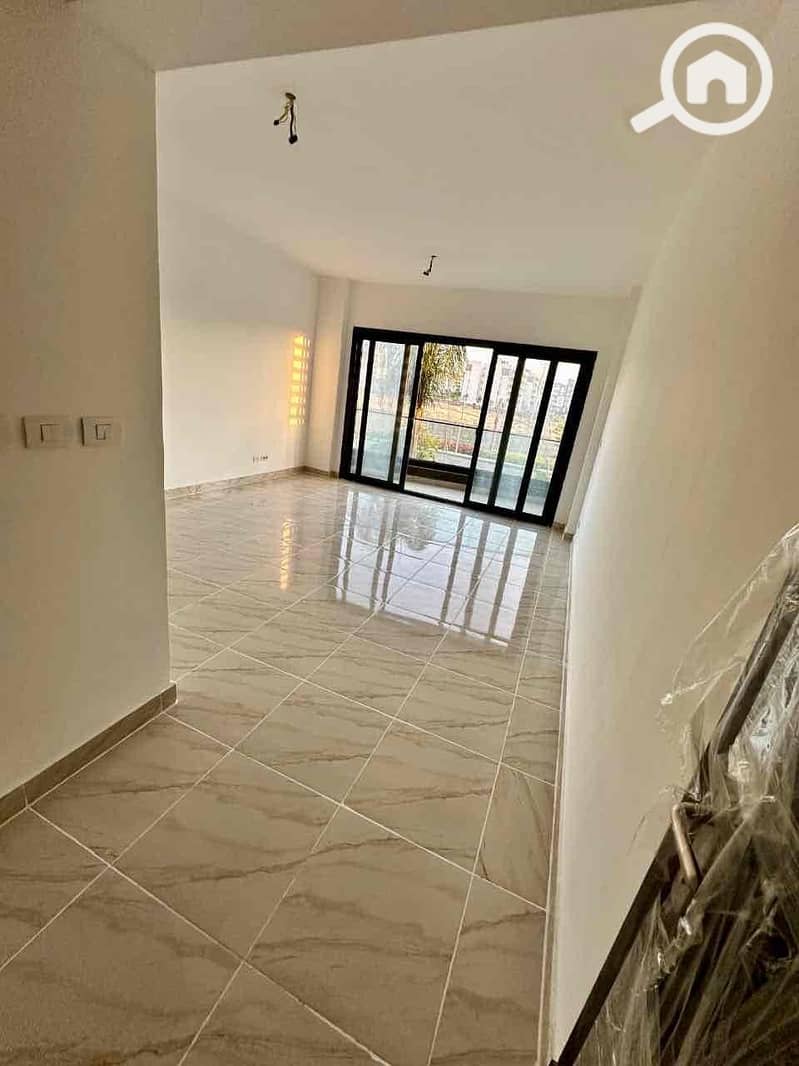 7 aeea21e5-ef61-4c92-b139-5489dcd0236c. jpg