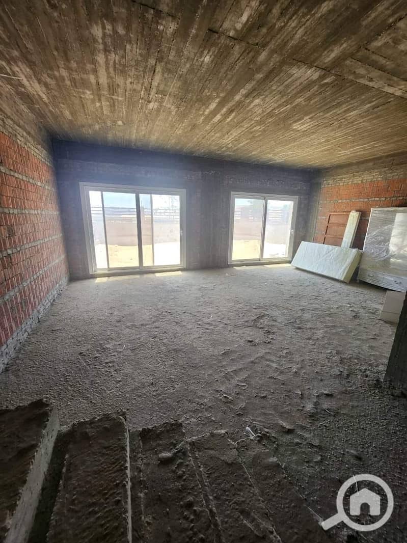 8 458545529_1909237656221778_5270065502081682062_n. jpg