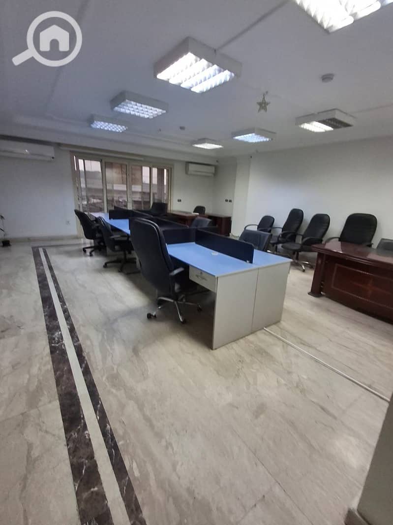 2 Messenger_creation_1EC4A555-F3FB-48B1-9B01-94957945BE68. jpeg