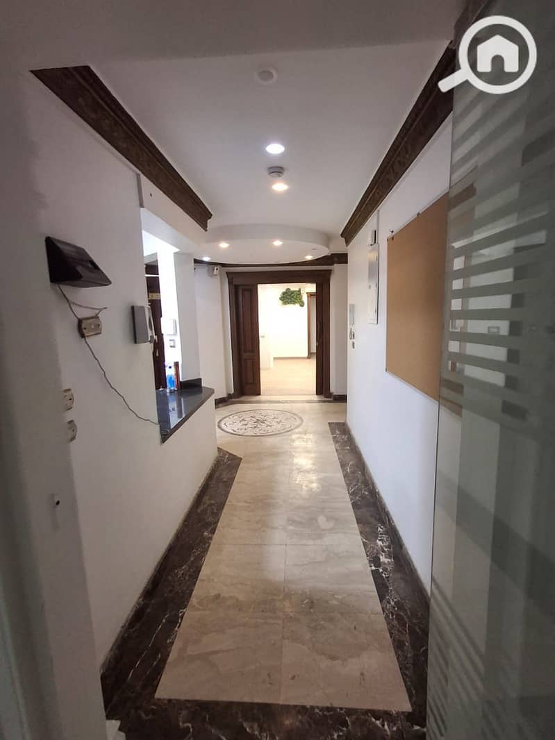 16 Messenger_creation_2278655E-CD96-408C-89B3-C109F4127BDF. jpeg