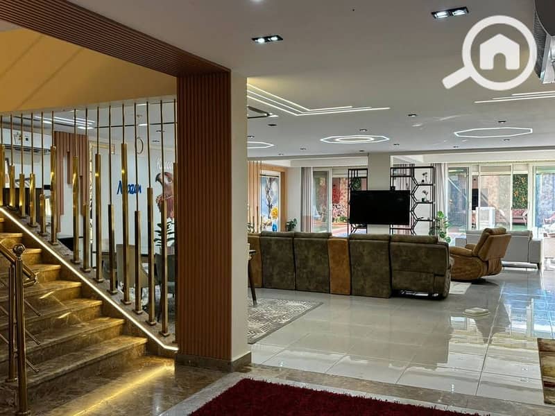 8 548337933_799897019407984_9213891854303636578_n. jpg