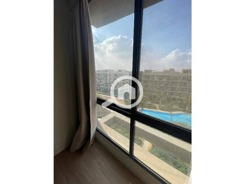 3 adaab0af-7e7d-43ae-baa1-0dc1614f363b. jpg