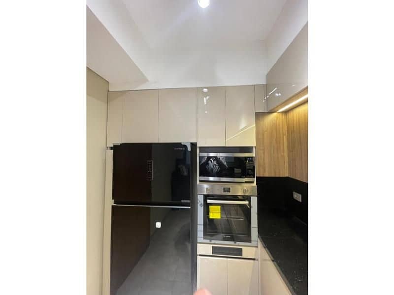 8 67ceb06e-33f1-45a5-a24a-6901a6bbadb4. jpg