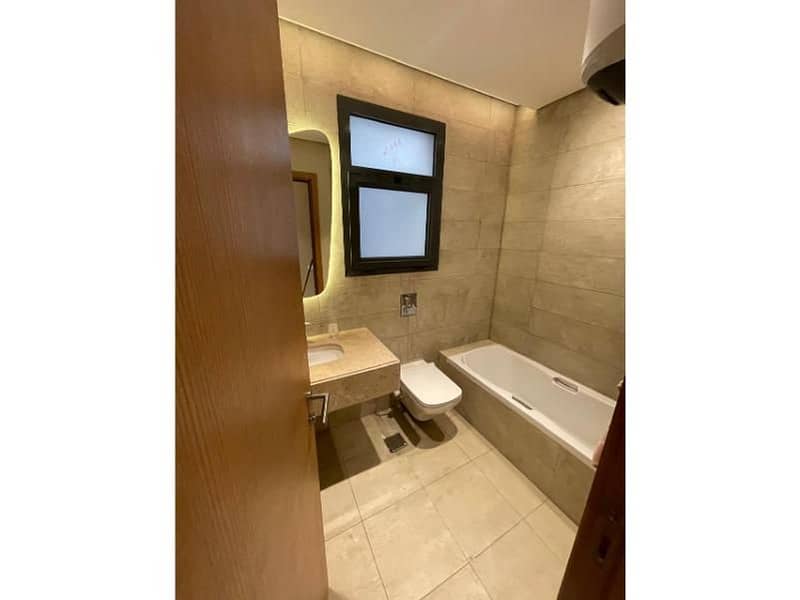 10 809aaef3-dbaf-4766-8e16-b69fc8568dcb. jpg