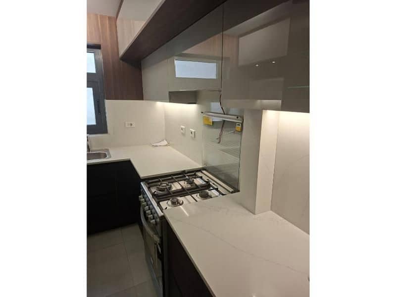 8 63cb40f1-6329-45b1-b66b-286a26653af5. jpg