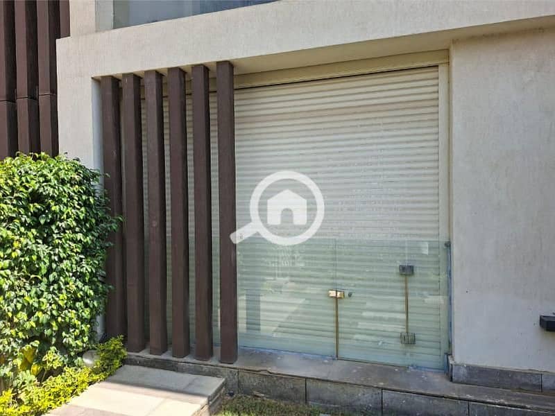 14 cb12927b-719d-42e4-b691-10e1d08ae3c8. jpg