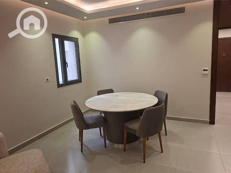 19 ff052be0-bf57-44b3-87ae-7ccc538b1522. jpg