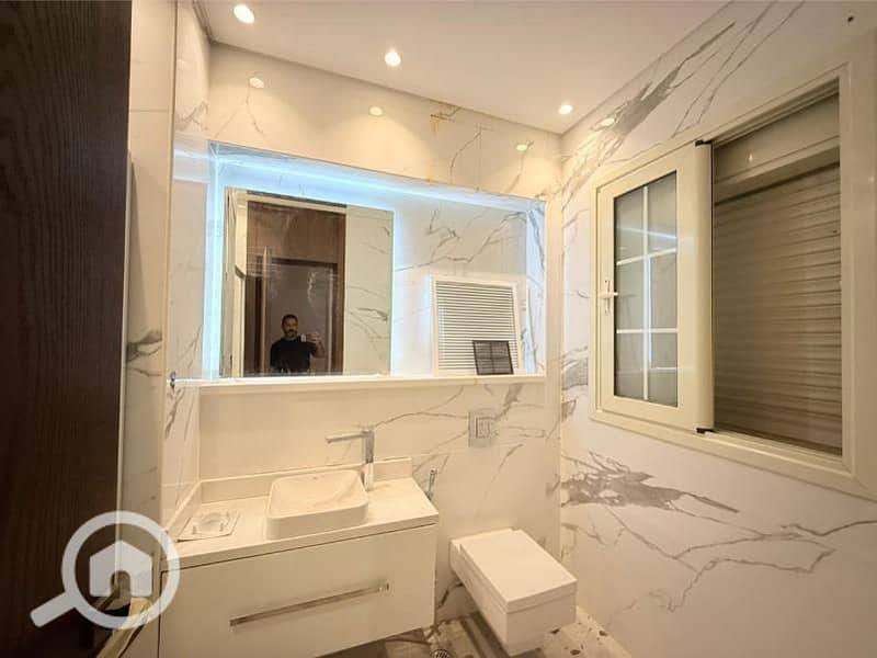 7 6d83d2e1-2388-4048-9d59-2434f869eef6. jpg