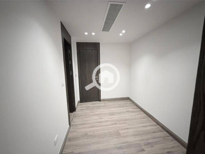 9 1341a43e-b11b-4db5-8c48-3c4baecfa0eb. jpg