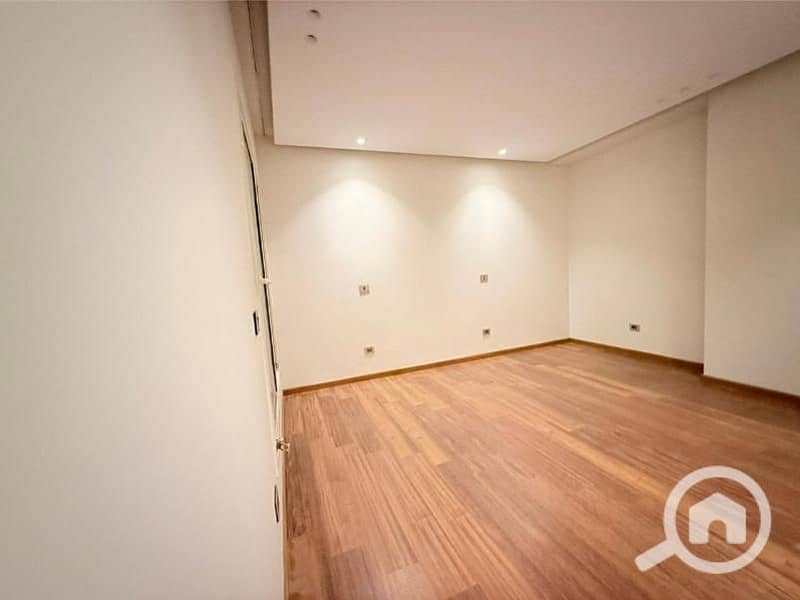 13 73610e11-25b4-441b-9305-2cfd7c6df6d8. jpg