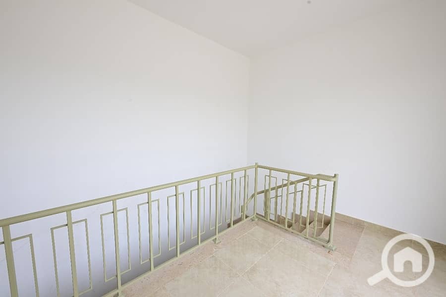 8 2d0eebe3-5aeb-464c-98b9-eb8274c8c6c7. jpeg